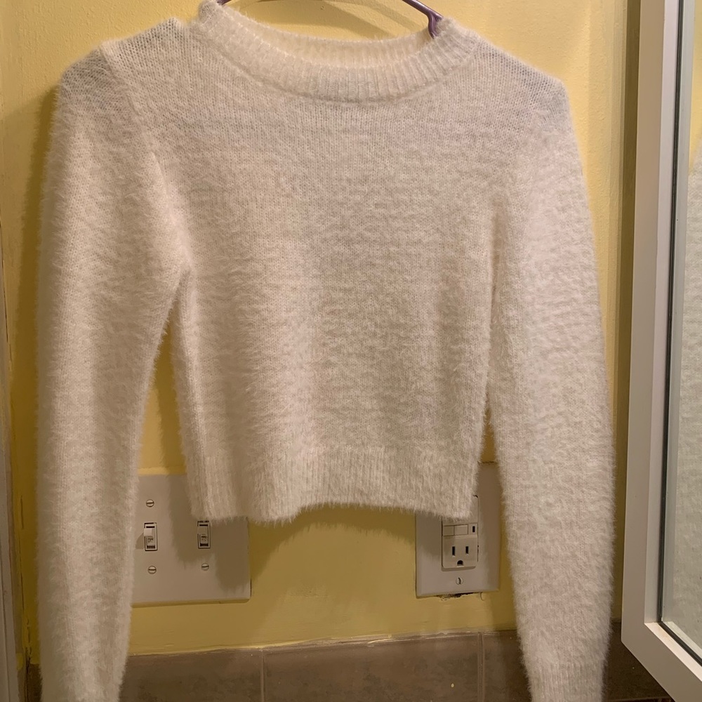 NWT Cropped Urban Outfitters White Plush Sweater